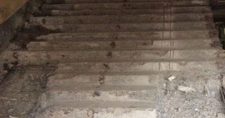 Демонтаж ступеней в Мысках: гранитные, деревянные, ЖБ - расценка в смете от 316 руб.