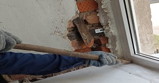 Демонтаж оконных откосов по выгодной цене от 526 руб. в Мысках - Сварной-Мси